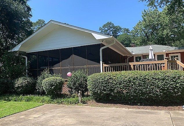 2nd image of 846 Camellia St