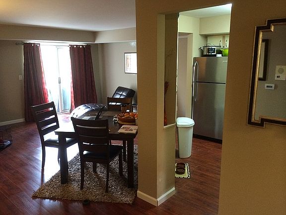 4th image of 2233 S Huron Pkwy APT 1