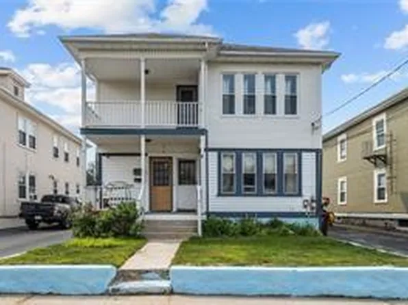 97 Warwick St, Woonsocket, RI 02895