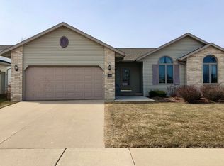 2320 Virginia Dr, Manitowoc, WI 54220