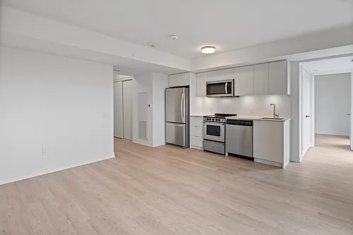 480 Wilson Ave Photo 1