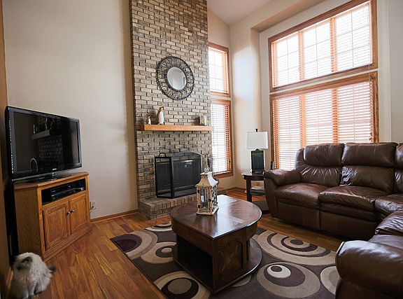 3rd image of 5105 W Malibu Ct