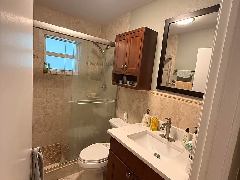 5584 Priscilla Ln — Photo 4