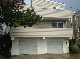 25 W 18th St, Ocean City, NJ 08226