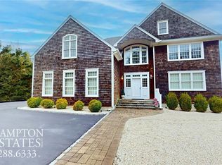 69 Old Depot Rd, Quogue, NY 11959