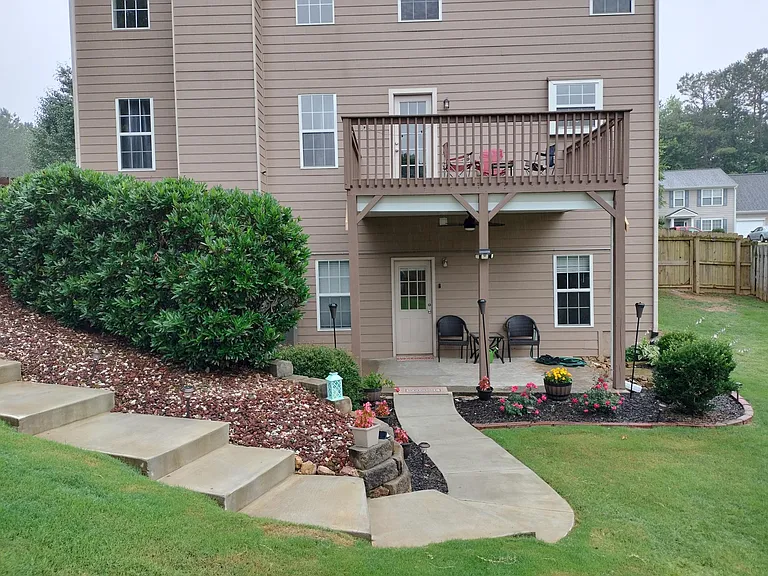 252 Woodcreek Way — Photo 1