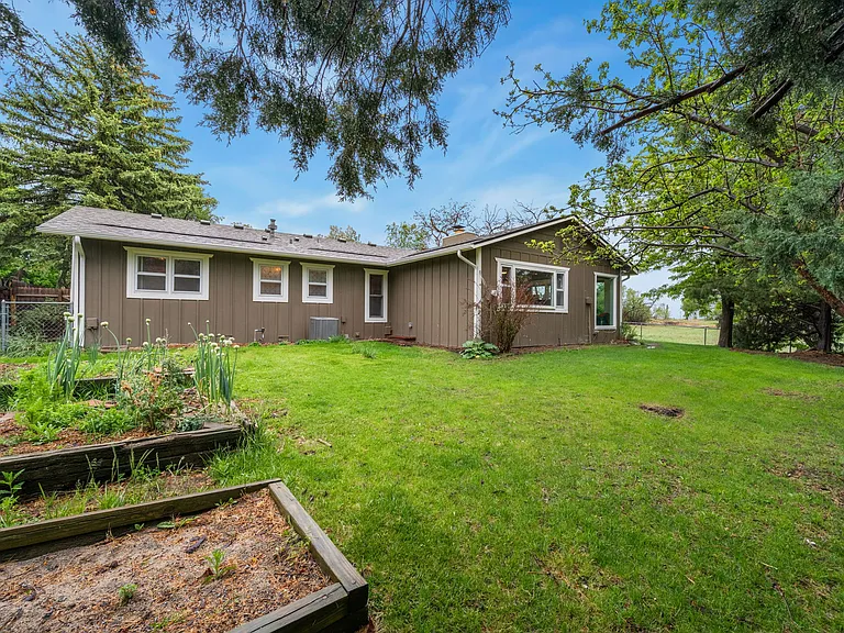 2101 Sandstone Dr — Photo 28