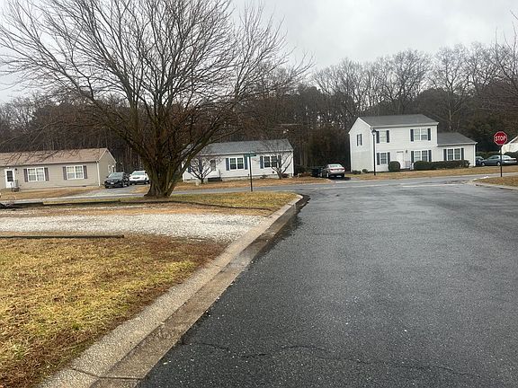 4th image of 9 8th St