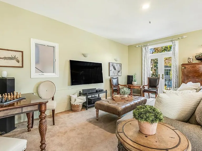 136 Hummingbird Hl — Photo 19