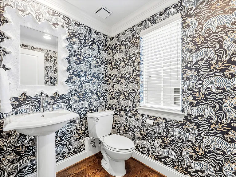 1537 Haddon St — Photo 33