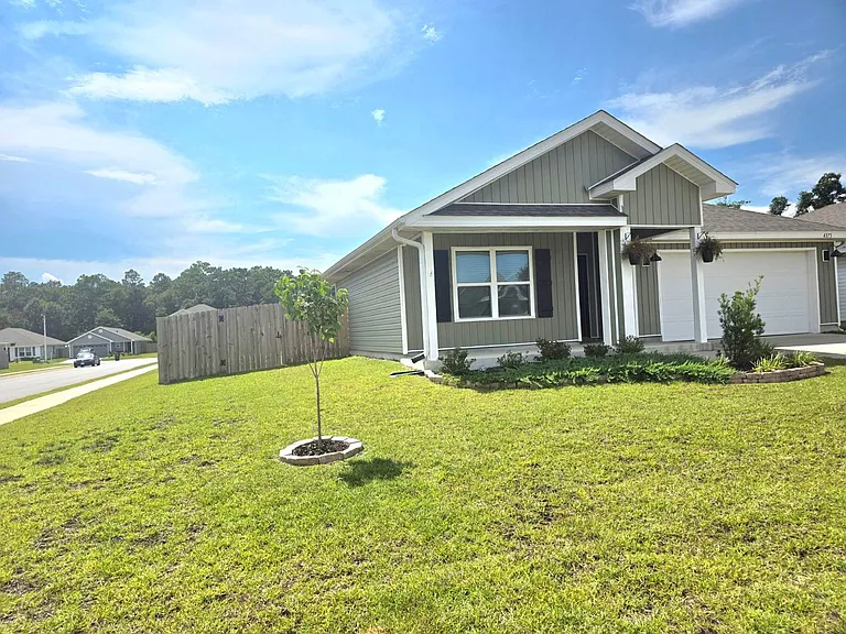 4375 White Cedar Ct — Photo 2