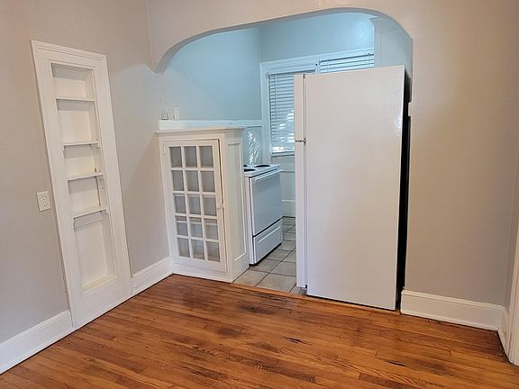 4th image of 1504 McDuff Ave S APT 11