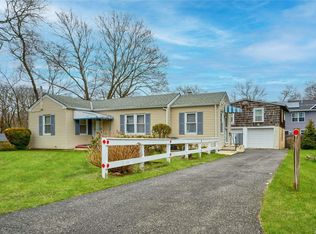 5 Crooked Hill Rd, Huntington, NY 11743