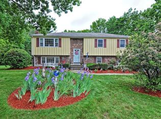 8 Teresa Dr, Mendon, MA 01756