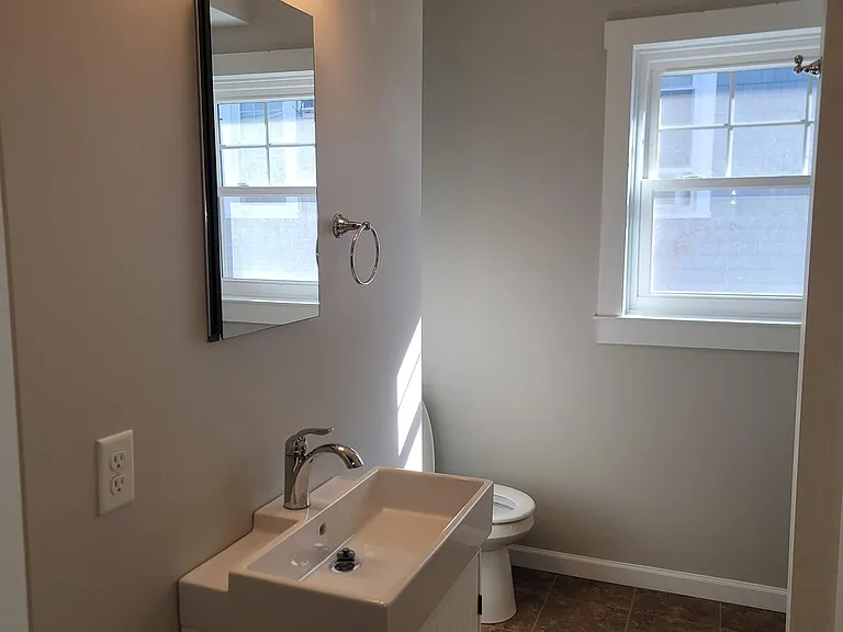 113 Grayling Ave #2 — Photo 20