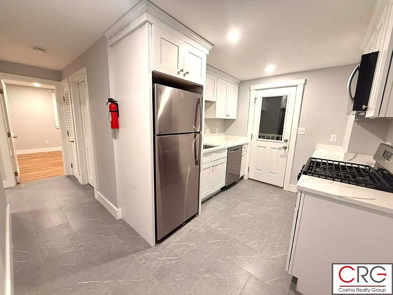 1st image of 43 N Emerson St Floor 1