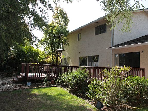 5th image of 5854 Crump Ct