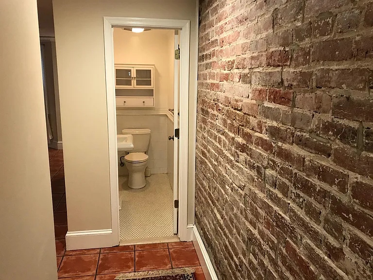 1707 Euclid St NW #C — Photo 4