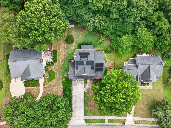 5th image of 9607 Clifton Meadow Dr