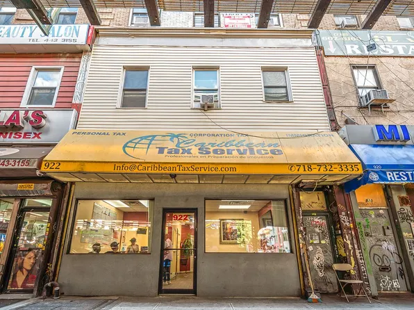 922 Broadway, Brooklyn, NY 11206