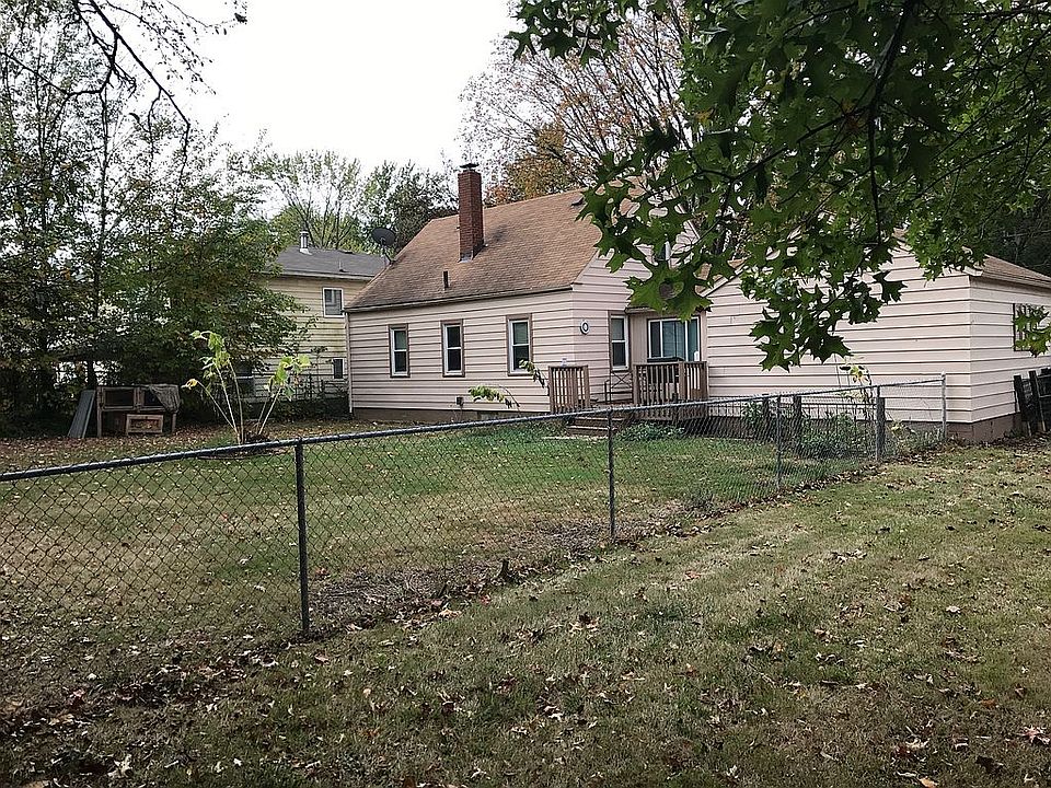 2nd image of 487 Crystal St