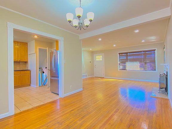 4th image of 10 Clara Ave