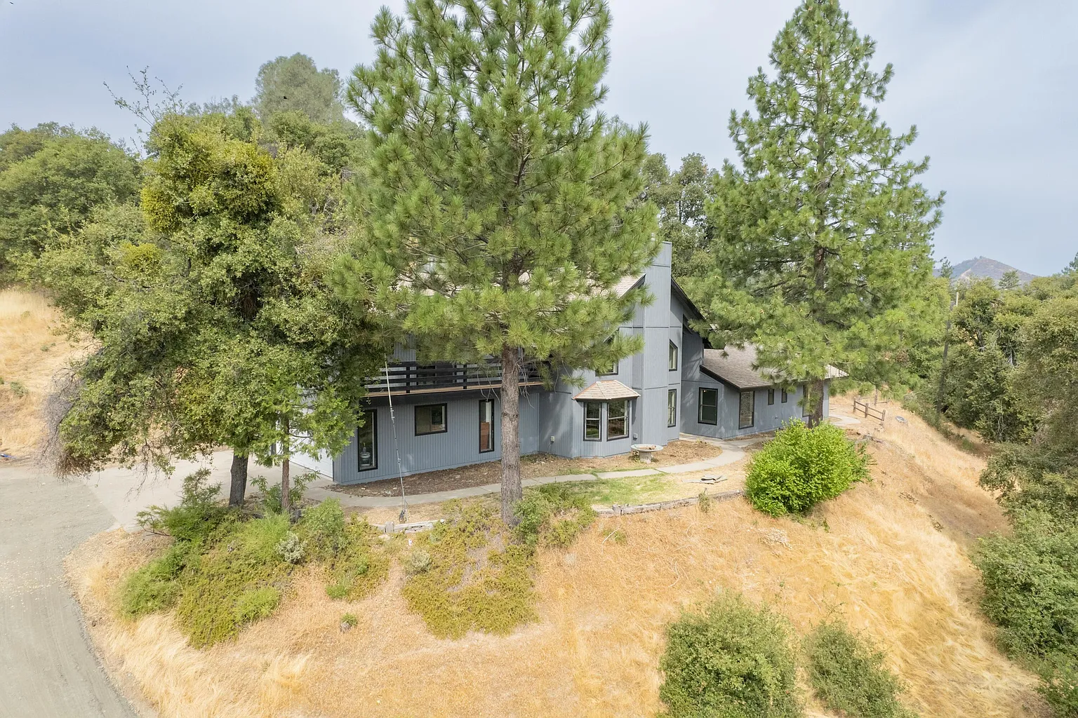 5757 Meadow Lane photo 1