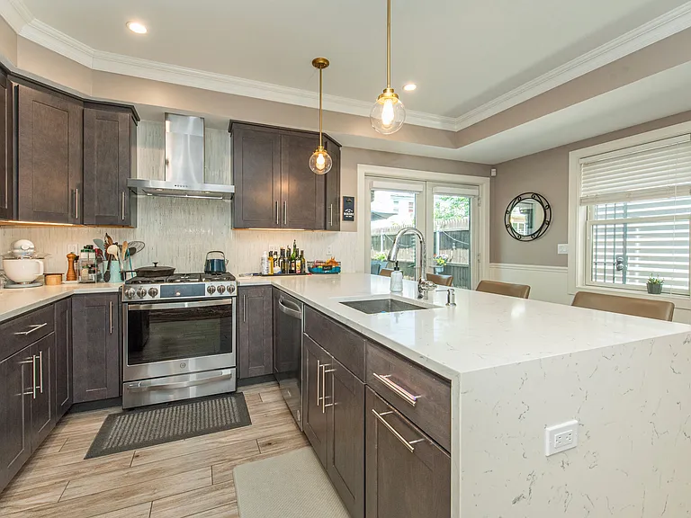 22 Thorne St #1 — Photo 9