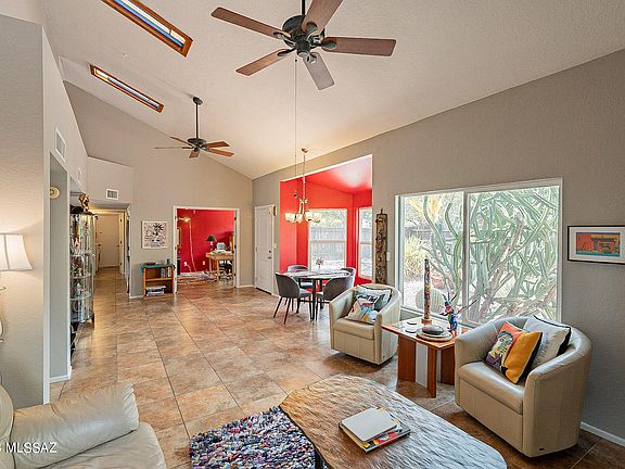 5th image of 4712 N Courtney Dr