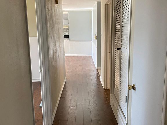 5th image of 7528 Maple Dr