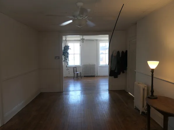 409 Warren St Suite 2, Hudson, NY 12534