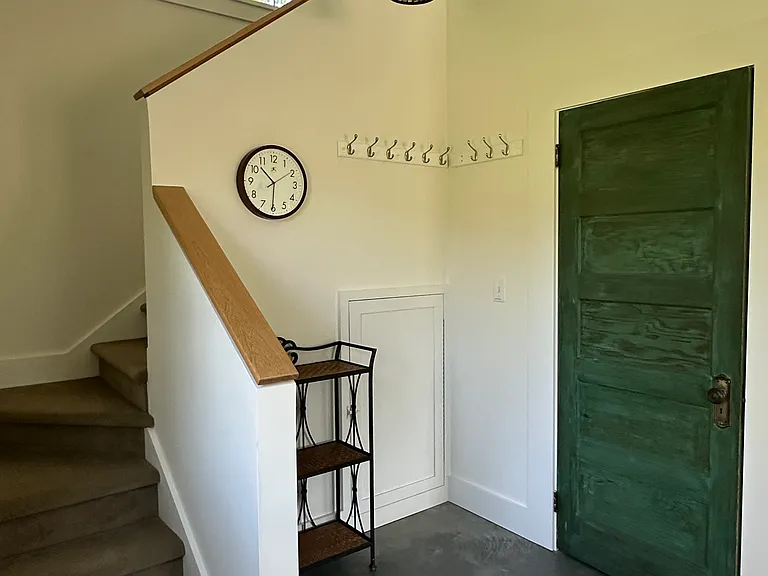 441 W Shore Rd — Photo 22