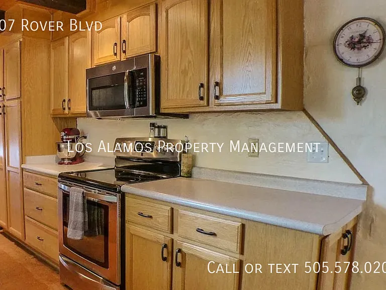 407 Rover Blvd — Photo 8