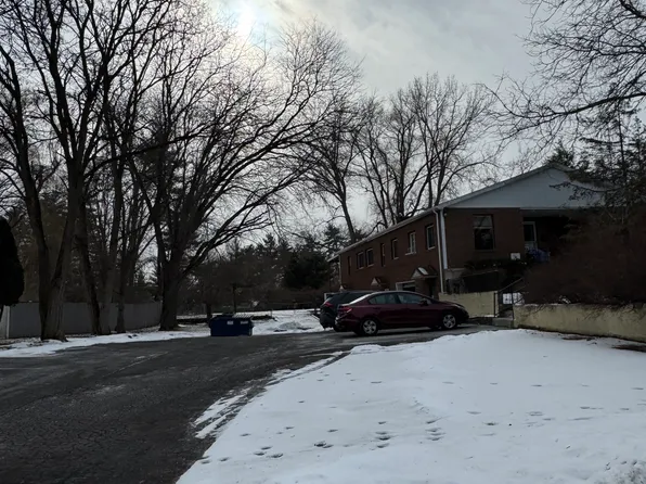 24 Olympian Dr #24, Slingerlands, NY 12159