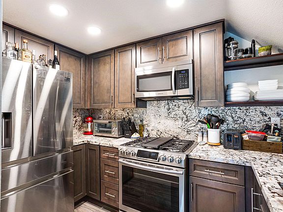 5th image of 722 Buena Tierra Way Unit 364