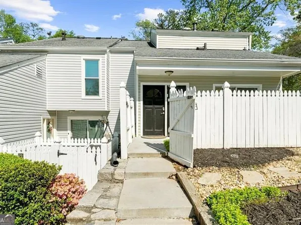 2693 Greentree Dr SE, Marietta, GA 30067