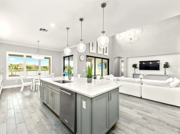 105 Indigo River Pt, Jupiter, FL 33478