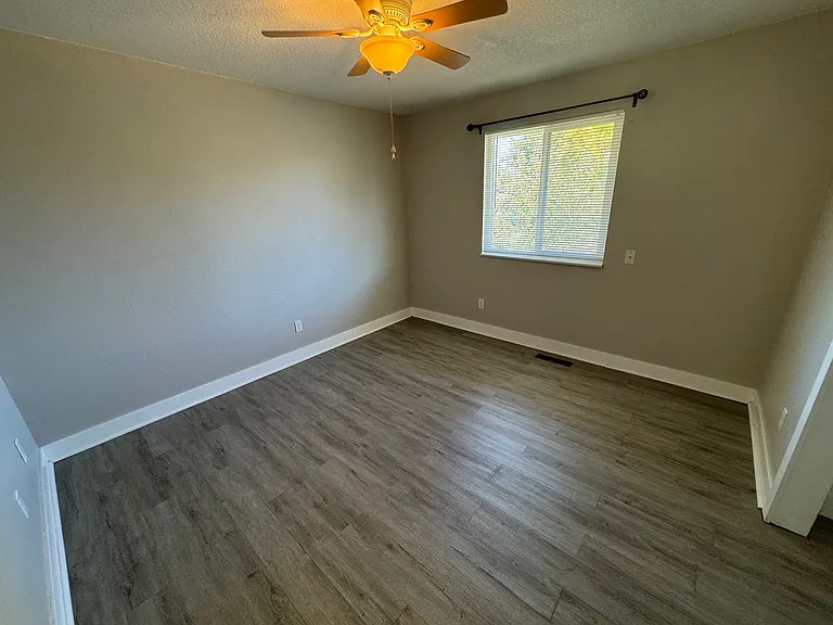4700 W 16th Ave — Photo 11
