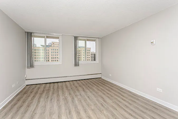The Carlton Apartments Edmonton — Photo 2