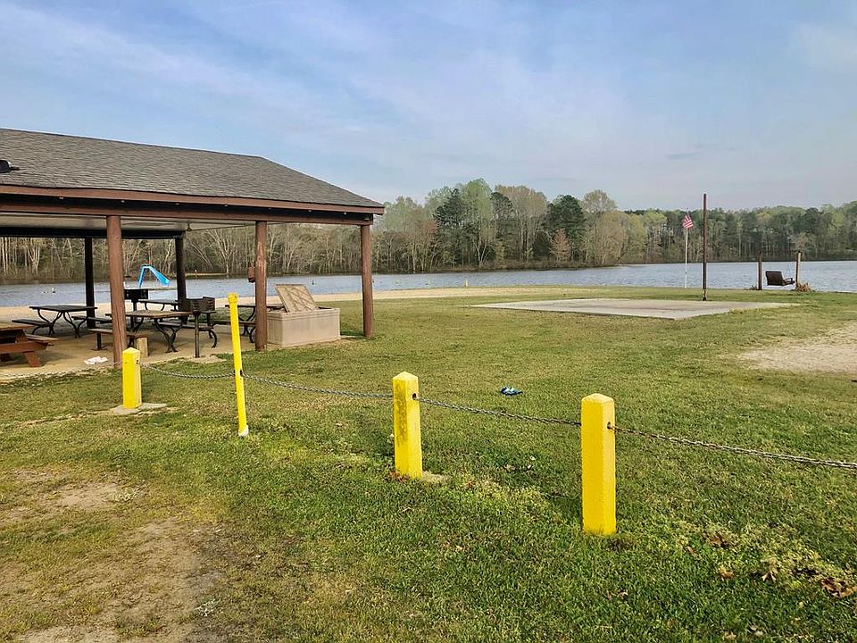 1st image of 34 Briarwood Ter