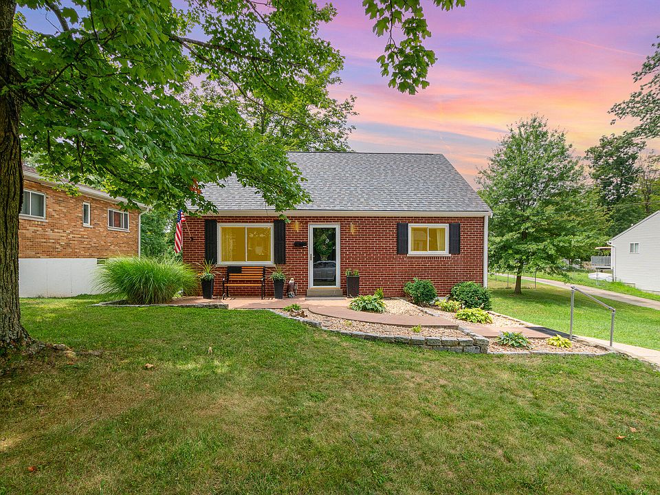 1st image of 27 Utz Dr