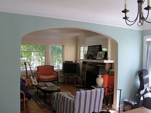 Dining Room- Lower Unit