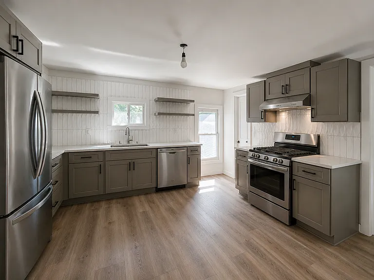 77 Dunne Ave — Photo 3