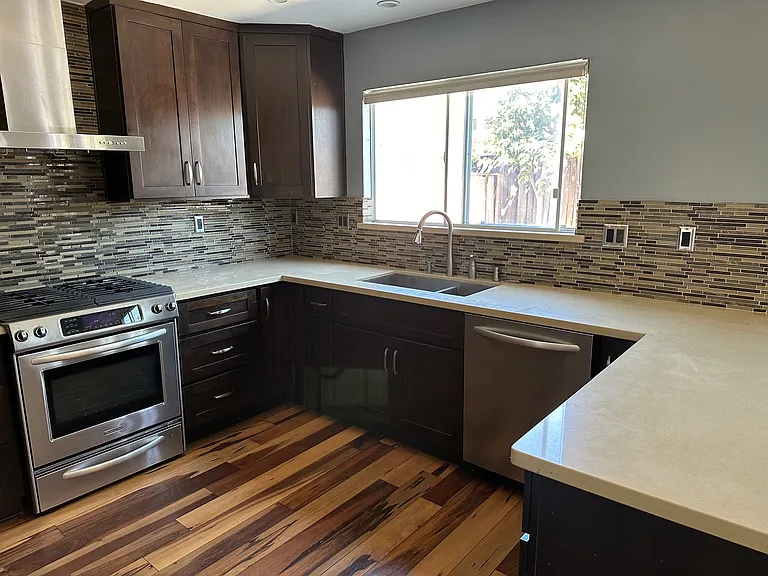 3028 Luedke Pl — Photo 9