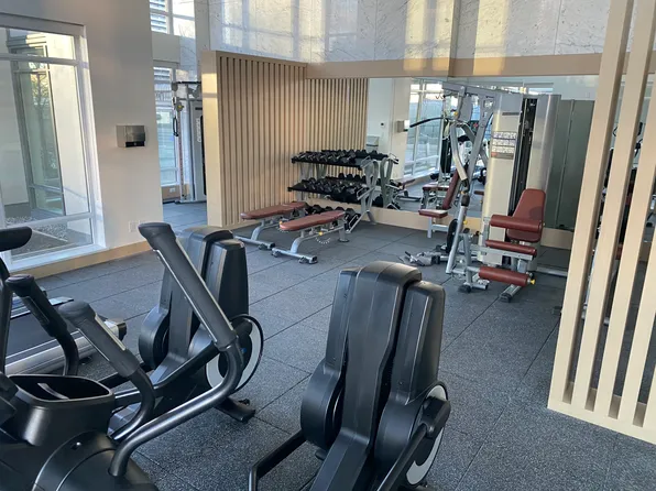 2085 Skyline Ct #25, Burnaby, BC V5C 0M6