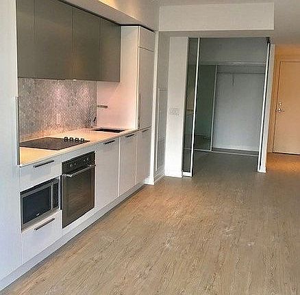 4th image of 85 Wood St #616