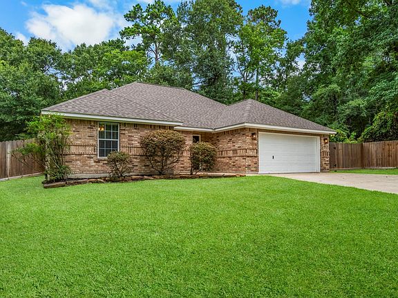 4th image of 10367 Royal Magnolia Dr