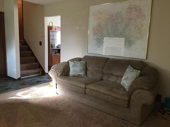 4th image of 6084 Telford Dr
