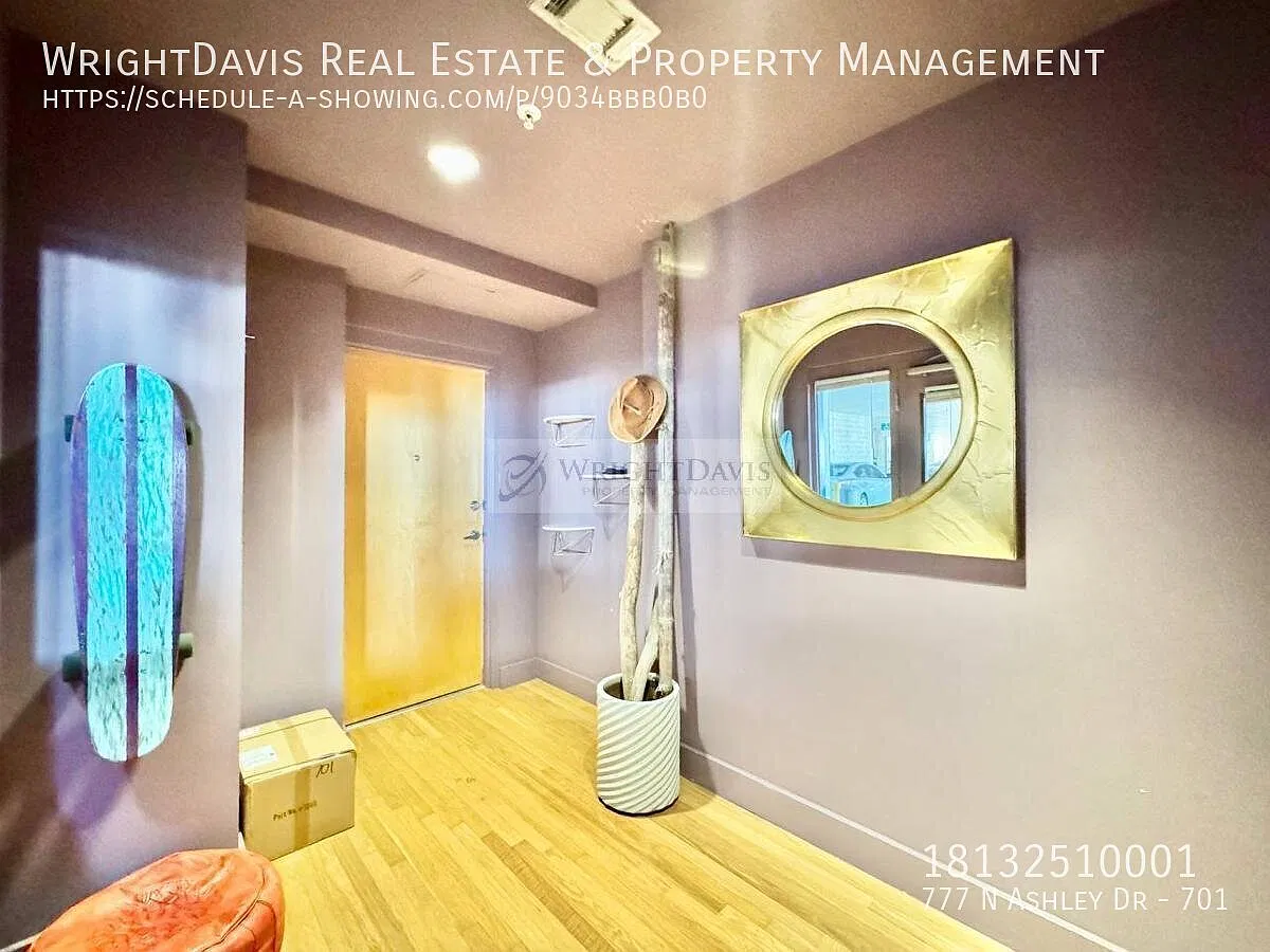 Stunning 2BR/2BA Downtown Tampa Condo with River Views — Photo 4