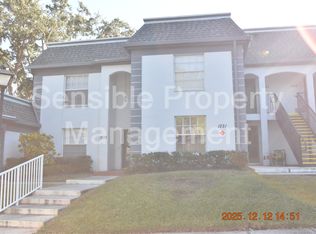 1225 N McMullen Booth Rd, Clearwater, FL 33759